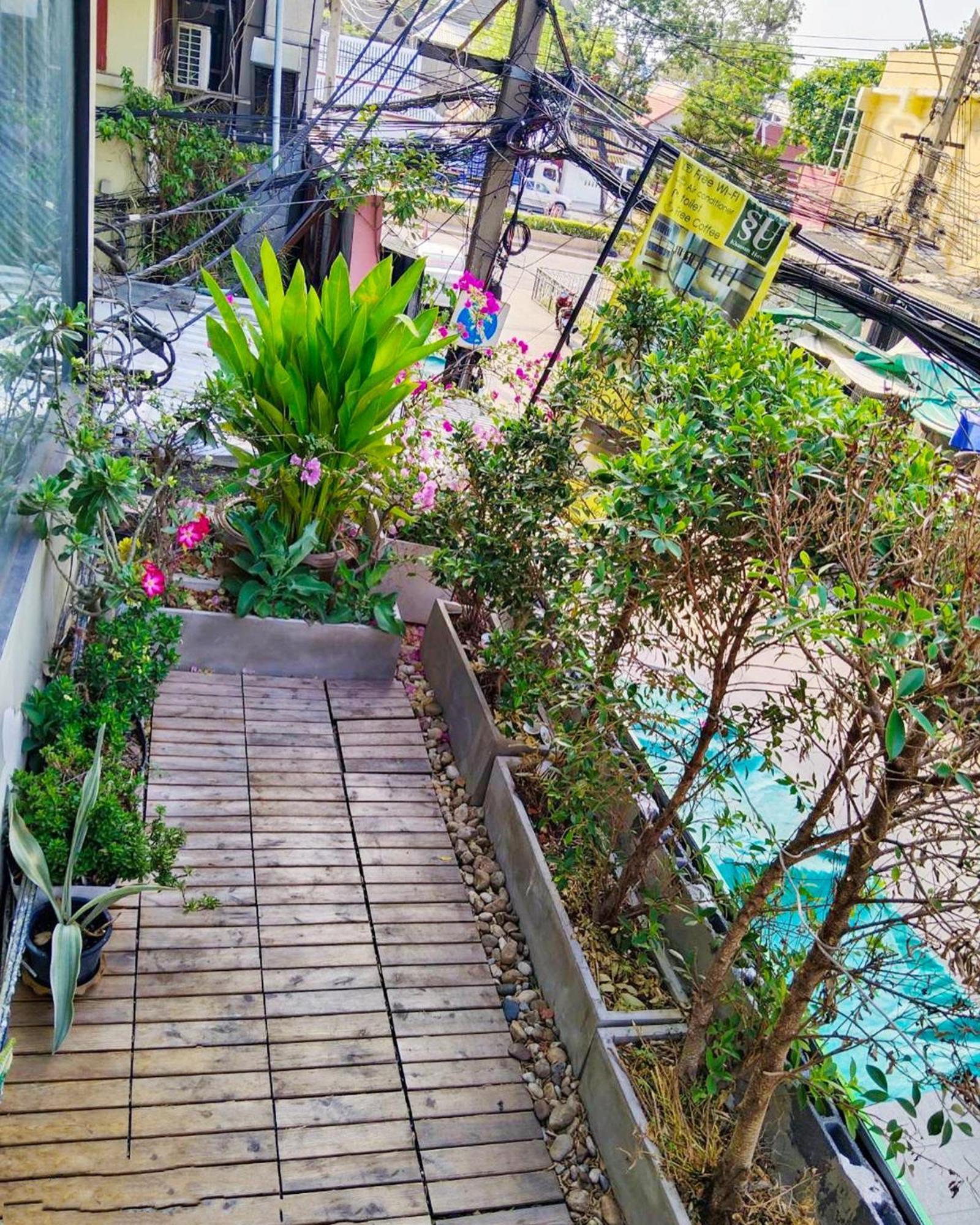 Susu Khaosan Hostel Banguecoque Exterior foto